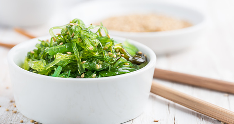 焼き芋海藻サラダ